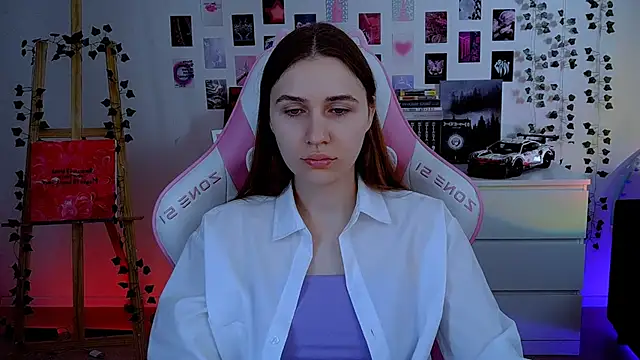 Snapshot of AliceCharmy chatting on October 12, 2025, 6:26 am AliceCharmy online show from October 12, 2025, 6:26 am