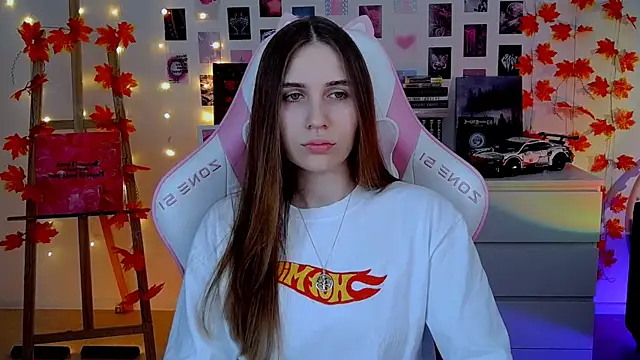 Snapshot of AliceCharmy chatting on November 7, 2025, 7:35 am AliceCharmy online show from November 7, 2025, 7:35 am