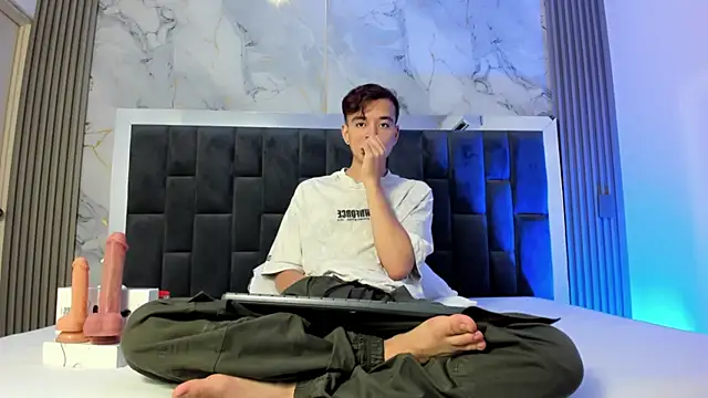 Snapshot of bunny_maxi chatting on October 10, 2025, 12:39 pm bunny maxi online show from October 10, 2025, 12:39 pm