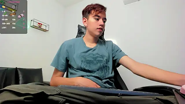 Snapshot of bunny_maxi chatting on November 10, 2025, 12:32 pm bunny maxi online show from November 10, 2025, 12:32 pm