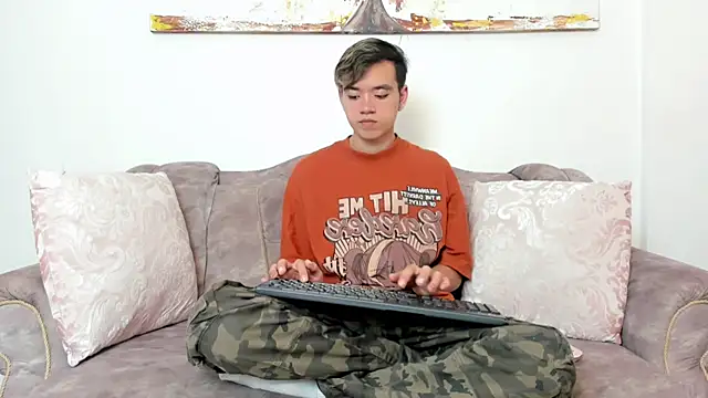 Snapshot of bunny_maxi chatting on March 11, 2025, 12:17 pm bunny maxi online show from March 11, 2025, 12:17 pm