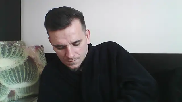 Huge cock22cm online show from March 4, 2025, 10:24 am