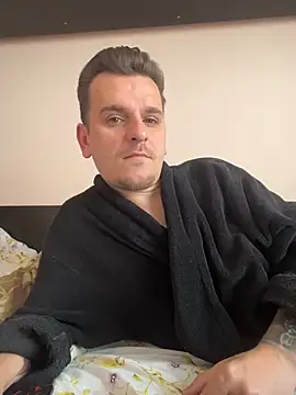 Huge cock22cm online show from March 22, 2026, 9:55 am