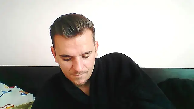 Huge cock22cm online show from October 10, 2025, 8:37 am