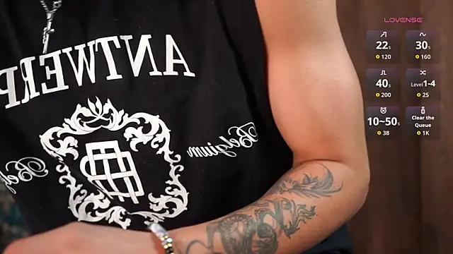 Josep Davies online show from November 10, 2025, 7:41 pm