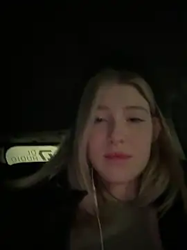 Snapshot of littlebitchess chatting on November 26, 2025, 6:08 pm littlebitchess online show from November 26, 2025, 6:08 pm