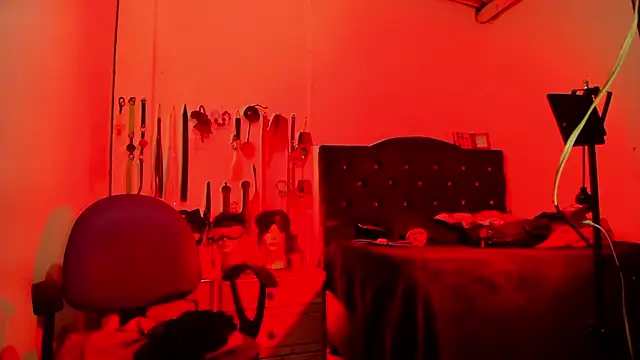 LucyStrike  online show from January 13, 2026, 1:20 am