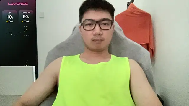 Snapshot of christopherlonger chatting on March 14, 2025, 5:05 am christopherlonger online show from March 14, 2025, 5:05 am