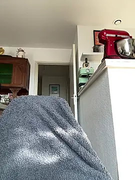 Snapshot of Luccreccia_ chatting on March 19, 2026, 2:39 pm Luccreccia online show from March 19, 2026, 2:39 pm