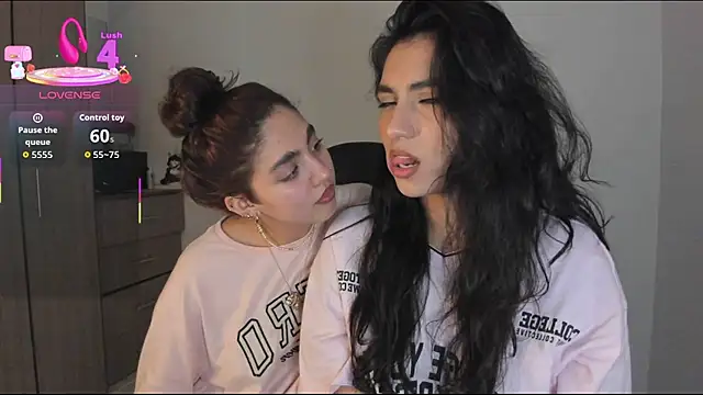 Snapshot of Dahian-peach chatting on October 29, 2025, 8:24 am Dahian-peach online show from October 29, 2025, 8:24 am