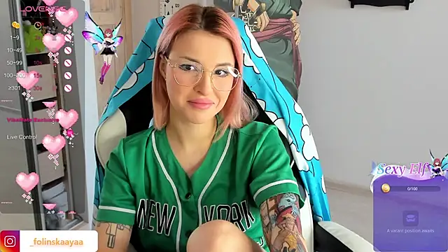 Snapshot of folinskayyya chatting on February 18, 2025, 3:31 am folinskayyya online show from February 18, 2025, 3:31 am