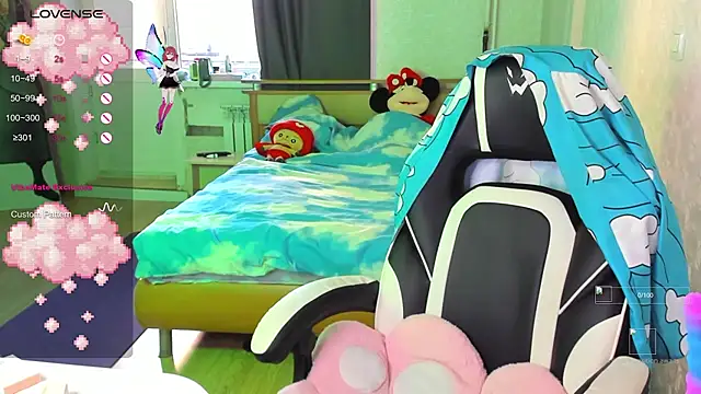 Snapshot of folinskayyya chatting on September 16, 2025, 4:57 am folinskayyya online show from September 16, 2025, 4:57 am