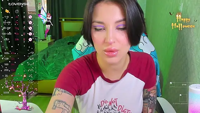 folinskayyya online show from November 11, 2025, 5:13 am