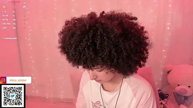 Snapshot of Alice_winter_ chatting on September 18, 2025, 6:11 pm Alice winter online show from September 18, 2025, 6:11 pm