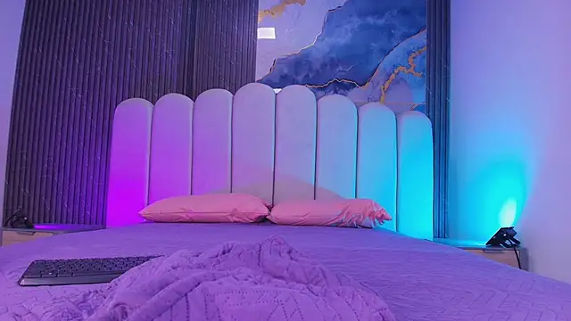 hot dione online show from March 27, 2026, 7:15 pm