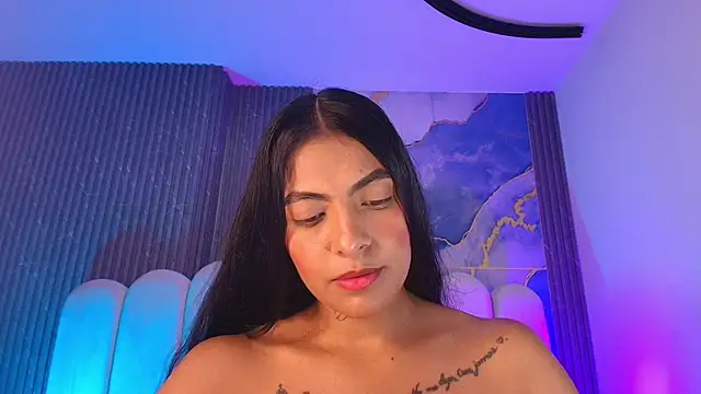 hot dione online show from December 17, 2025, 7:19 pm