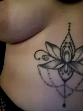 Kinkymilf56 online show from February 26, 2025, 9:42 pm