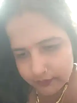 Snapshot of MohiniBhabhi chatting on March 6, 2025, 10:20 am MohiniBhabhi online show from March 6, 2025, 10:20 am