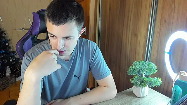 Snapshot of bigmark033 chatting on January 23, 2025, 3:22 pm bigmark033 online show from January 23, 2025, 3:22 pm