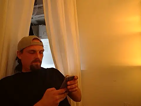 VitaminmanFL online show from December 21, 2025, 4:25 am