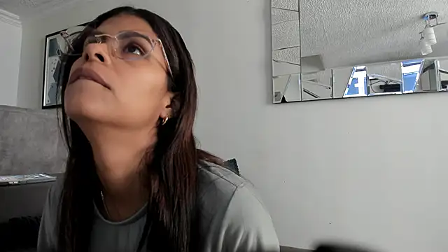 Snapshot of karlina_charlotte1 chatting on February 26, 2025, 2:38 pm karlina charlotte1 online show from February 26, 2025, 2:38 pm