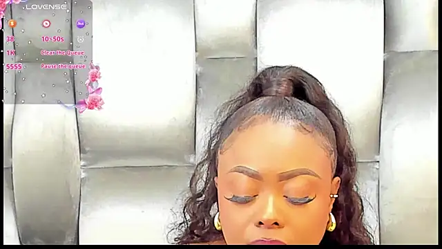 CamilaBenitez online show from April 22, 2026, 11:17 am