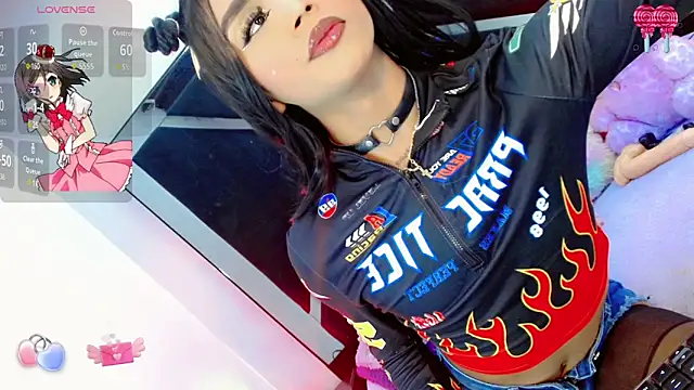 Snapshot of AlahiaDabion chatting on December 2, 2025, 5:42 am AlahiaDabion online show from December 2, 2025, 5:42 am