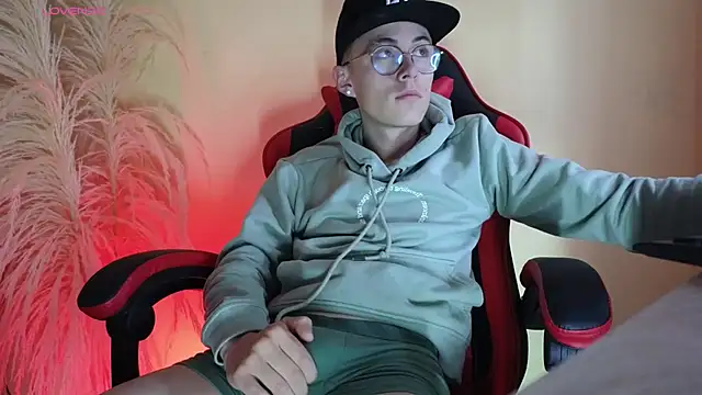 Elian Cooper online show from February 26, 2025, 12:49 pm