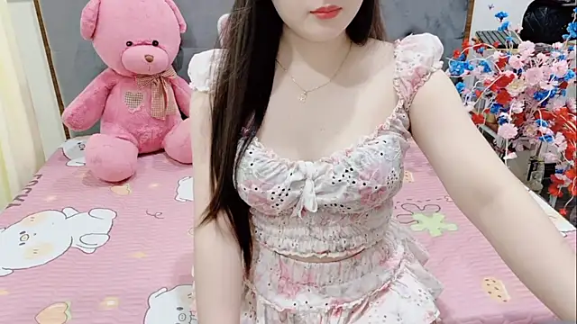 Funikio online show from April 3, 2026, 1:23 am