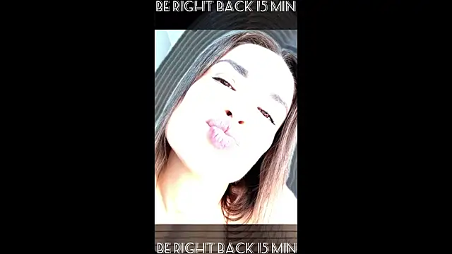 Snapshot of Camilla__one__ chatting on July 4, 2026, 2:51 am Camilla one online show from July 4, 2026, 2:51 am