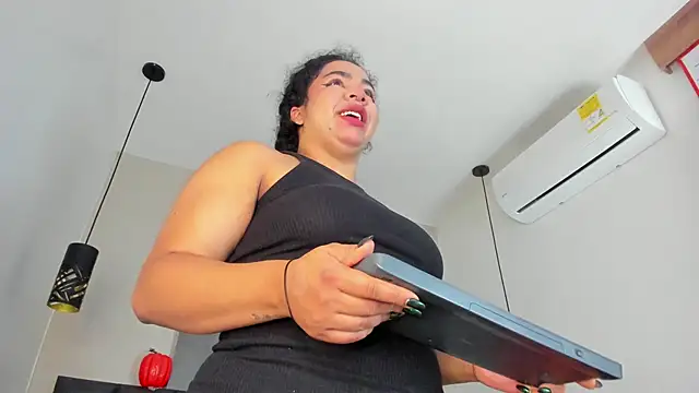 Snapshot of memphiswilliam chatting on October 27, 2025, 2:45 am memphiswilliam online show from October 27, 2025, 2:45 am