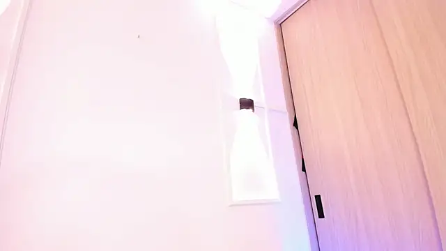 maddy brookss online show from April 18, 2026, 7:07 pm