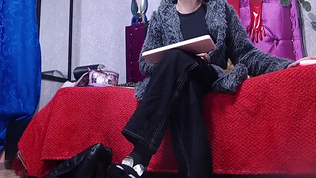 AyshaScott online show from March 17, 2025, 12:14 pm