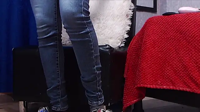 AyshaScott online show from March 13, 2025, 12:56 pm