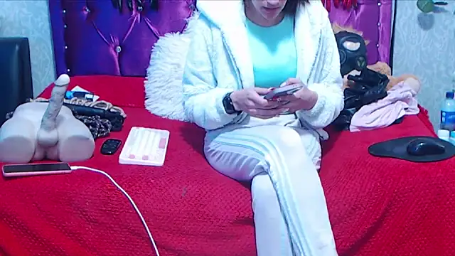 AyshaScott online show from March 4, 2026, 1:19 pm