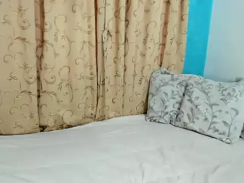 Snapshot of MonicaGarcia_ chatting on March 10, 2025, 11:01 am MonicaGarcia online show from March 10, 2025, 11:01 am