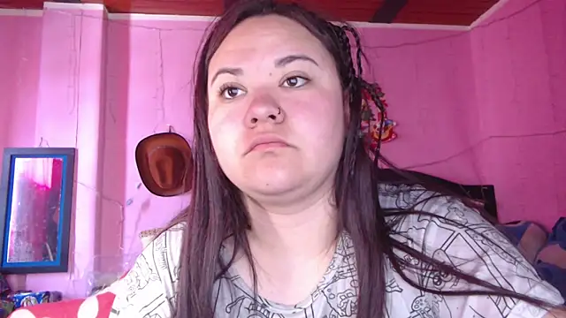 Snapshot of NikkiRous_ chatting on December 22, 2025, 2:17 pm NikkiRous online show from December 22, 2025, 2:17 pm