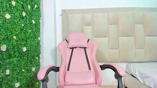 Snapshot of Milk_anastasia chatting on March 7, 2025, 2:56 pm Milk anastasia online show from March 7, 2025, 2:56 pm