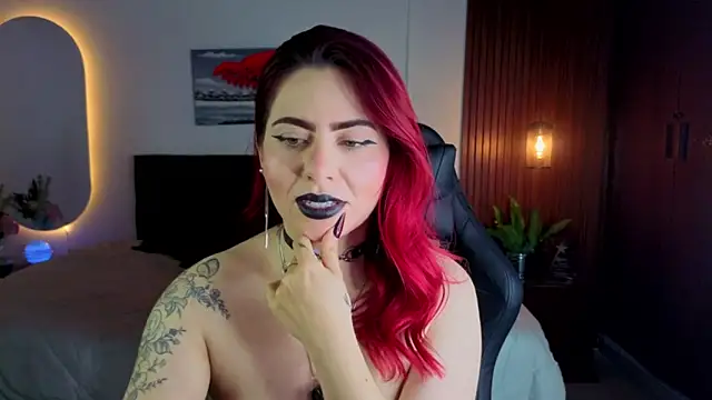 Snapshot of Dulce_charlottee chatting on May 21, 2026, 7:44 pm Dulce charlottee online show from May 21, 2026, 7:44 pm
