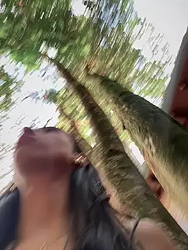 Snapshot of Ema_azel chatting on February 17, 2025, 9:54 pm Ema azel online show from February 17, 2025, 9:54 pm