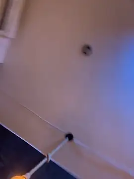 Snapshot of Ema_azel chatting on February 25, 2025, 1:32 pm Ema azel online show from February 25, 2025, 1:32 pm