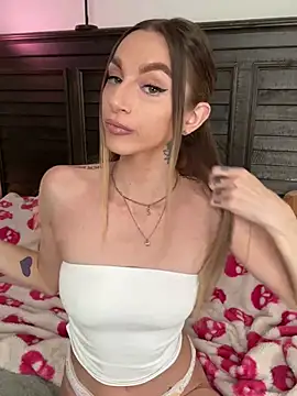 BrattyBae xo online show from March 20, 2025, 9:35 pm