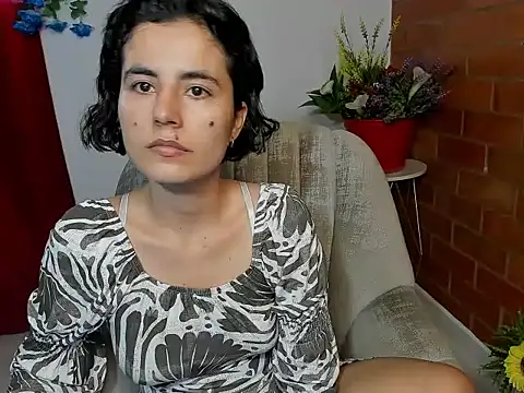 kanela3434 online show from November 8, 2025, 9:51 pm