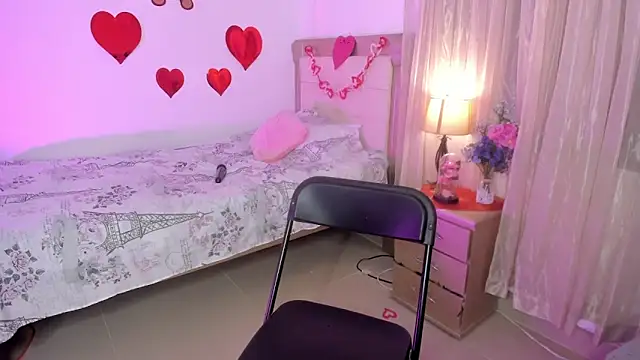 vale kross online show from February 14, 2025, 2:02 pm