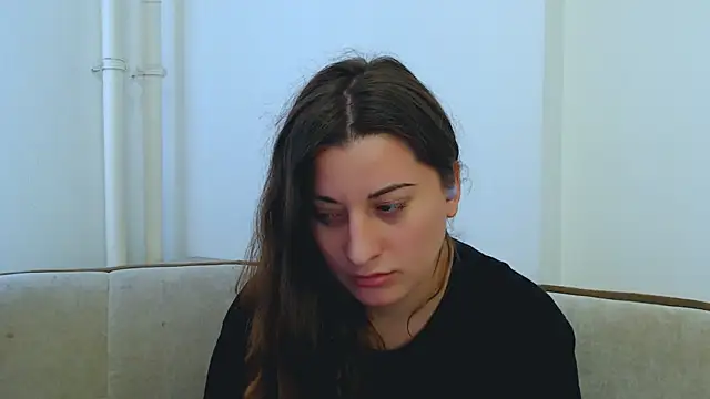 Helen Adams  online show from February 6, 2025, 11:31 am