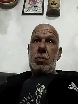 FabiQuilmes online show from September 13, 2025, 11:38 pm