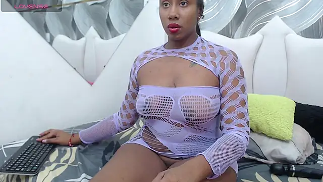 SheylaBrodhlei online show from February 19, 2026, 12:13 pm