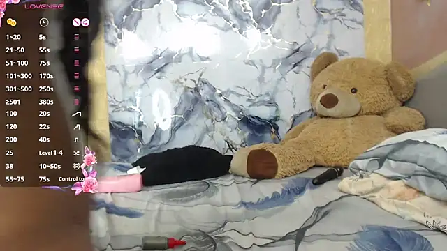 SheylaBrodhlei online show from December 3, 2025, 12:15 pm