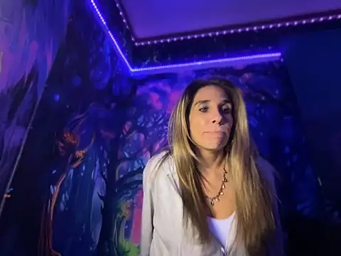 SarahStarr2020 online show from December 24, 2024, 3:16 am