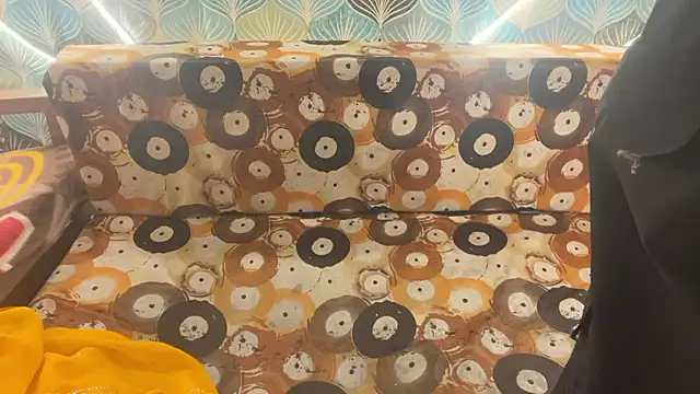 shuhana  online show from January 15, 2026, 4:38 am